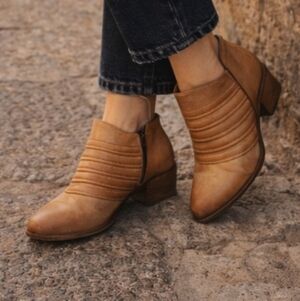 BED|STU Tan Ankle Booties
